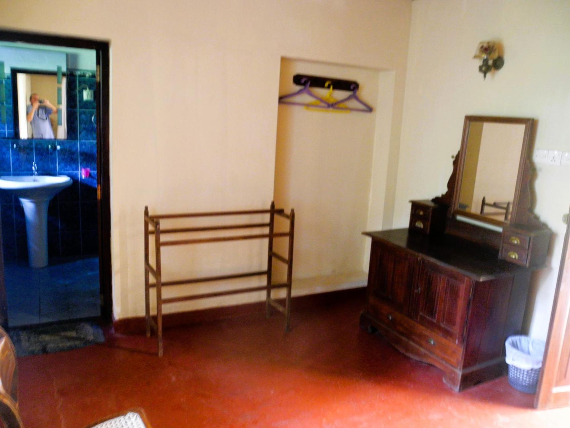 Top Of The Hill Guesthouse ウェリガマ エクステリア 写真
